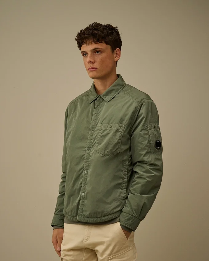 Camisa exterior acolchada con lentes Chrome-R