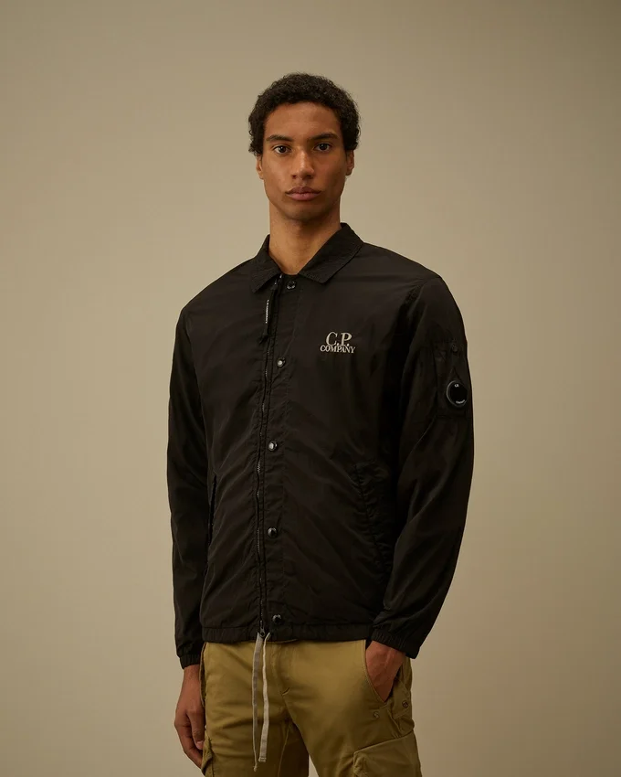 Camisa exterior con cremallera y estampado Chrome-R