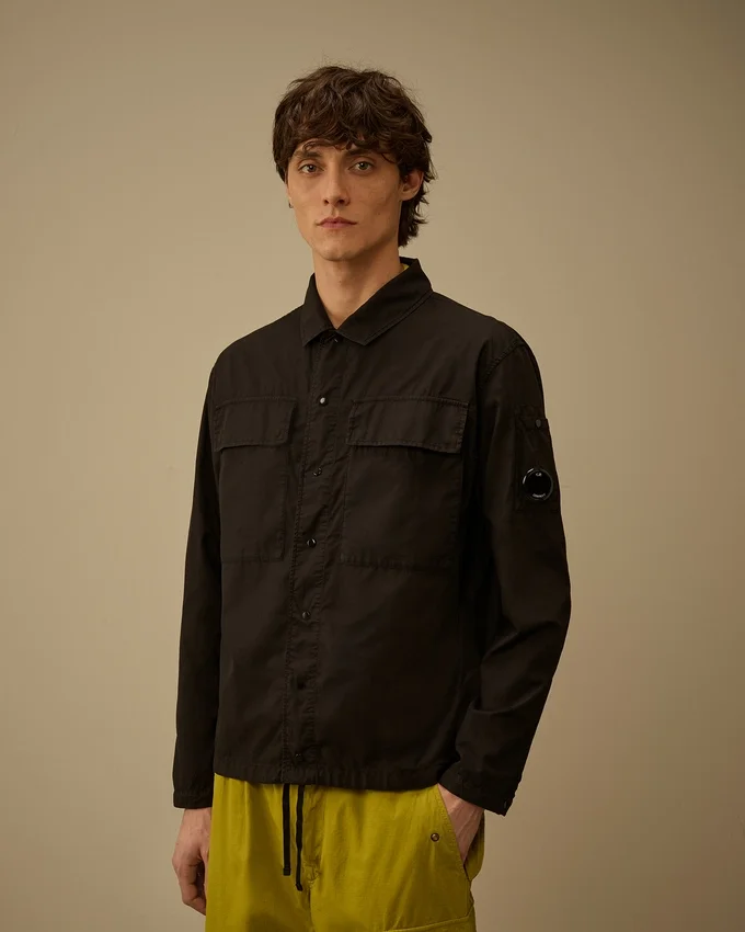 Camisa oversize de algodón ripstop con botones y detalle de Lens