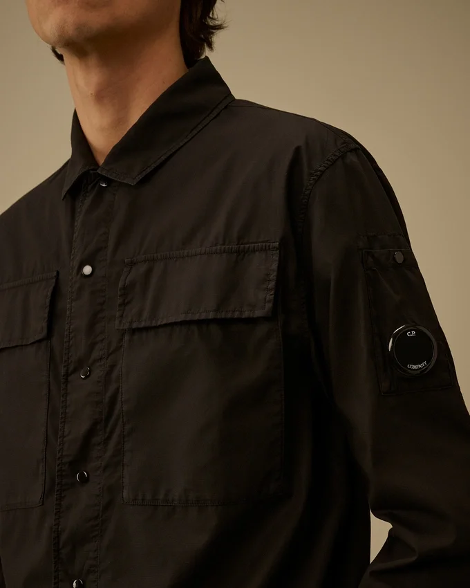 Camisa oversize de algodón ripstop con botones y detalle de Lens