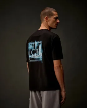 Camiseta de manga corta con insignia estampada de la Metropolis Series, confeccionada en jersey mercerizado
