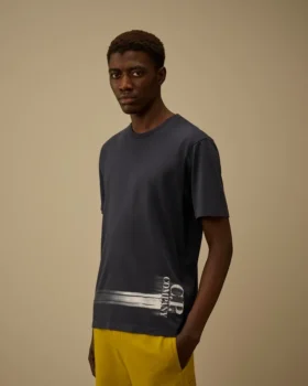 Camiseta de manga corta de jersey 24/1 con logotipo en la parte inferior