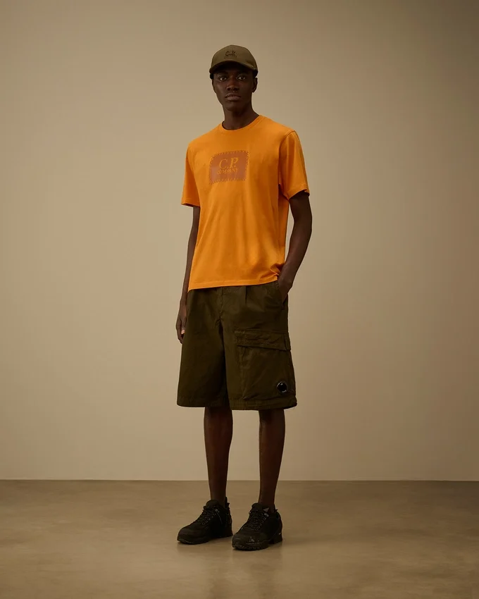 Camiseta de manga corta de jersey 30/1 con etiqueta con el logotipo
