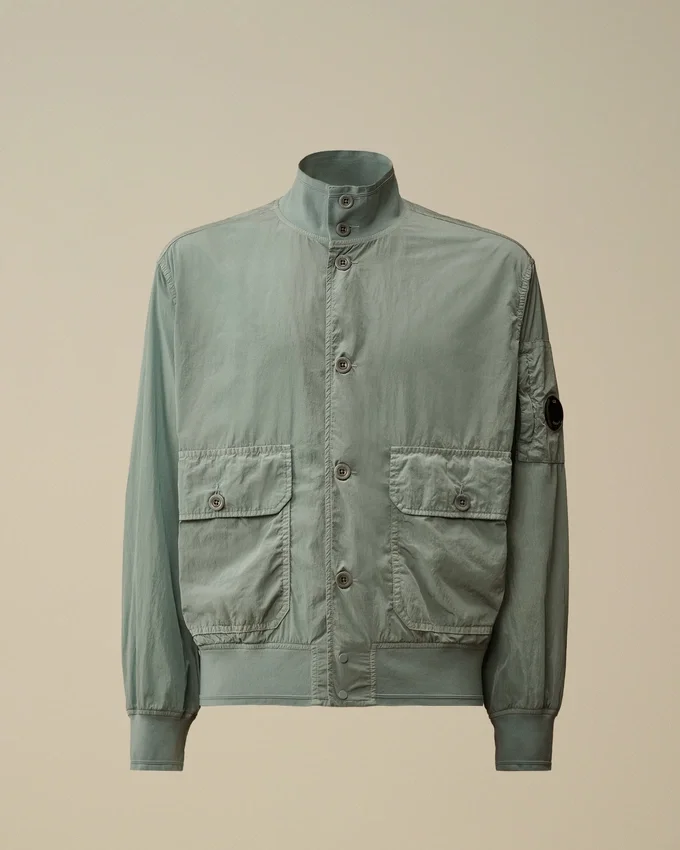 Chaqueta bomber con botones Chrome-R