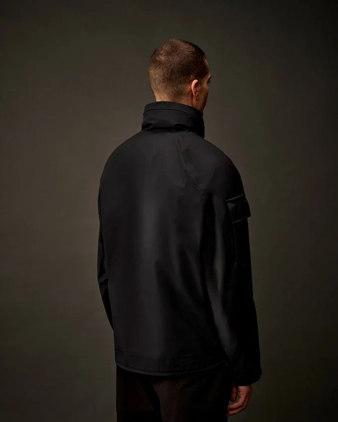 Chaqueta con capucha de la Metropolis Series Windstopper® de GORE-TEX LABS