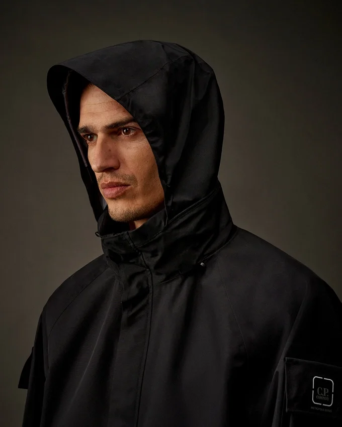 Chaqueta con capucha de la Metropolis Series Windstopper® de GORE-TEX LABS