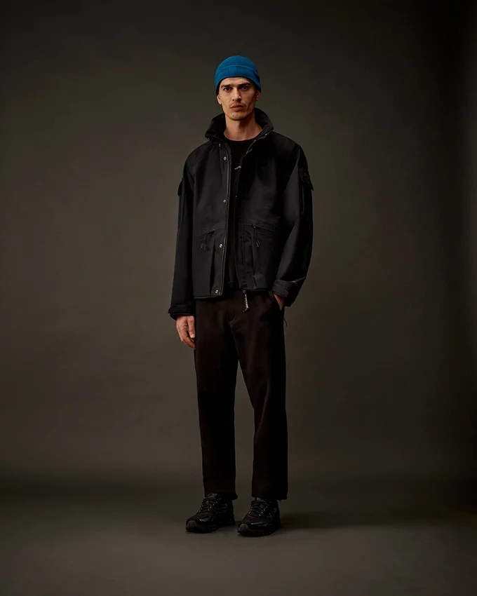 Chaqueta con capucha de la Metropolis Series Windstopper® de GORE-TEX LABS