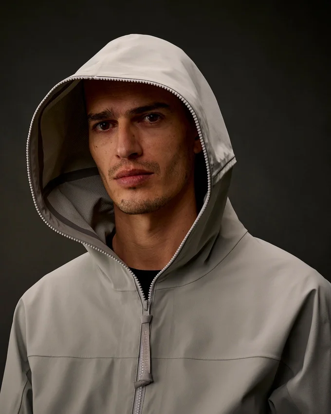 Chaqueta con capucha MetroShell de la Metropolis Series