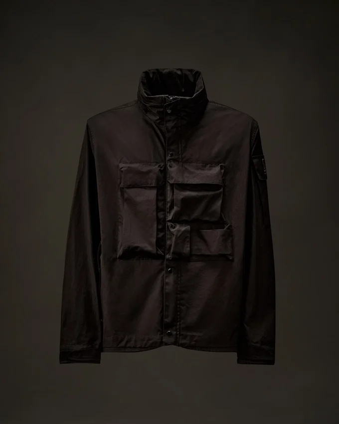 Chaqueta con capucha plegable HyST de la Metropolis Series
