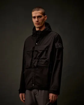 Chaqueta con capucha plegable HyST de la Metropolis Series