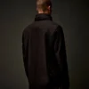 Chaqueta con capucha plegable HyST de la Metropolis Series