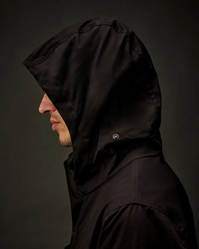 Chaqueta con capucha plegable HyST de la Metropolis Series