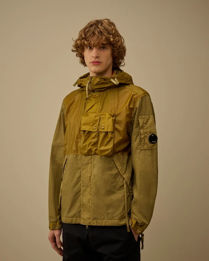 Chaqueta con capucha y lentes de Flatt Nylon mixto