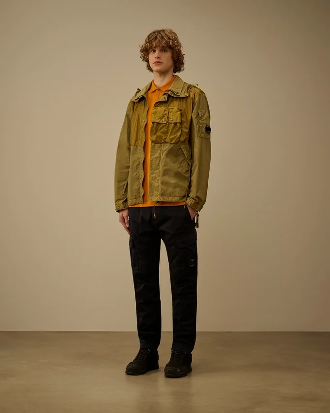 Chaqueta con capucha y lentes de Flatt Nylon mixto