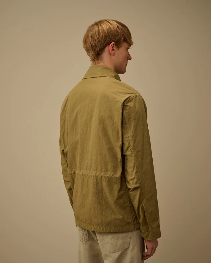 Chaqueta de sarga con cremallera para gafas de sol