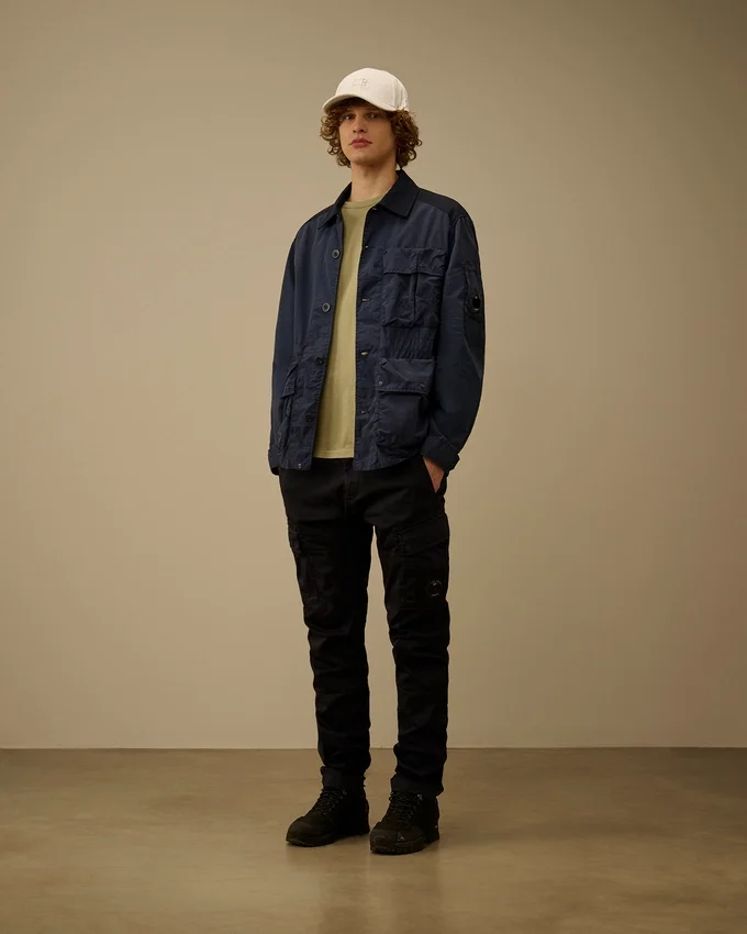 Chaqueta «Lens» de Flatt Nylon con botones mixtos