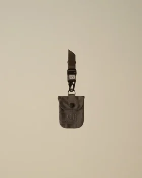 Estuche para llaveros con diseño en espiga
