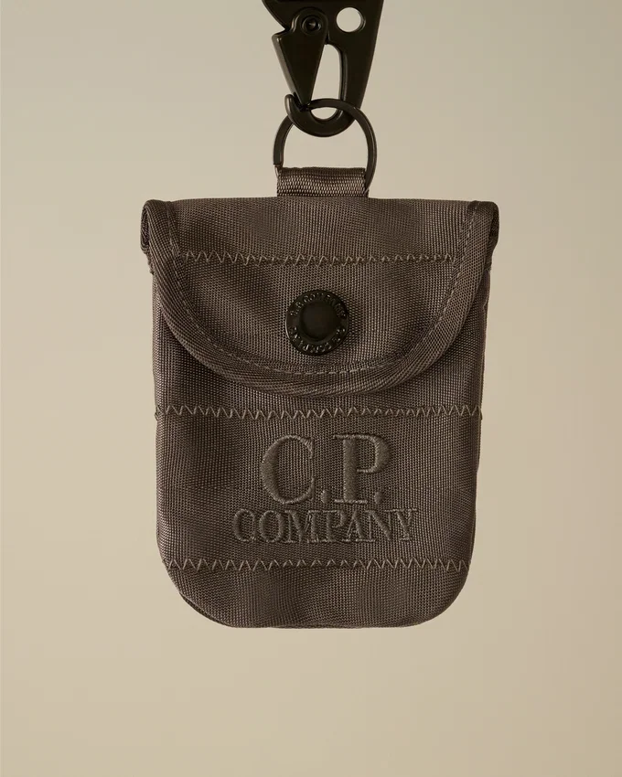 Estuche para llaveros con diseño en espiga