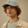 Gorra con logotipo de gabardina