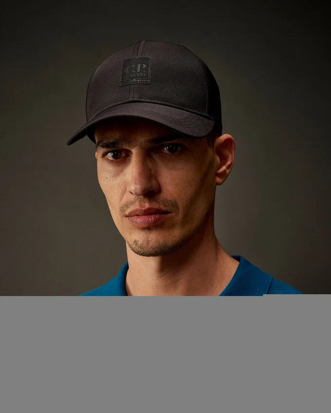 Gorra con logotipo de sarga de poliéster de la Metropolis Series
