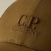 Gorra U16 con lentes de gabardina
