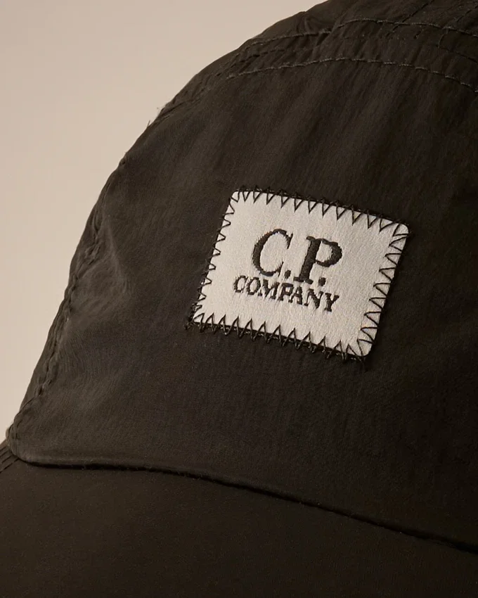Gorra U16 con logotipo Chrome-R