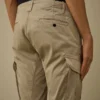 Pantalones cargo con lentes ergonómicas de satén elástico