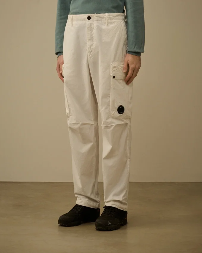Pantalones cargo de corte recto con detalle de lente «Micro-Reps»