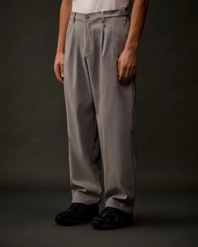 Pantalones cargo de corte recto de panamá técnico de la Metropolis Series