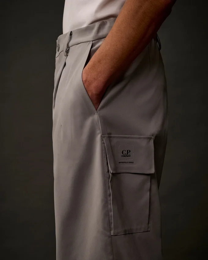Pantalones cargo de corte recto de panamá técnico de la Metropolis Series