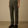 Pantalones cargo de corte regular de Flatt Nylon