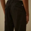 Pantalones cargo de corte regular en satén elástico