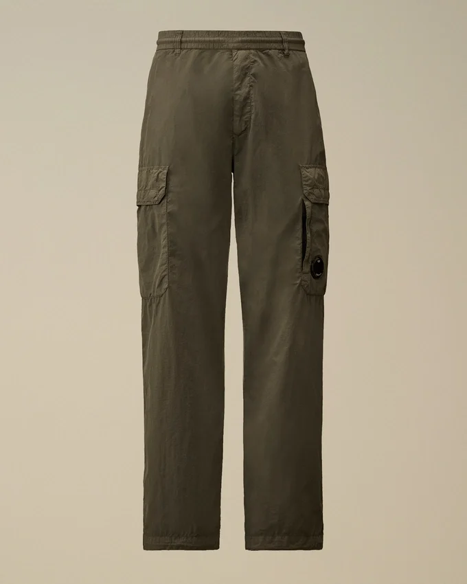 Pantalones cargo holgados de Flatt Nylon con detalle de Lens