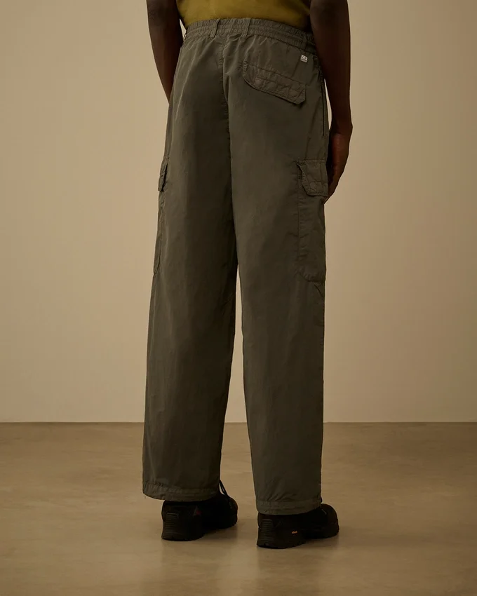 Pantalones cargo holgados de Flatt Nylon con detalle de Lens