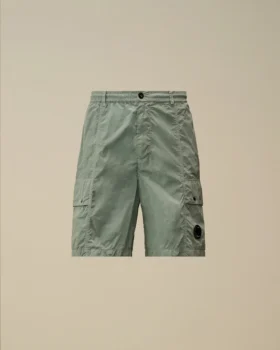 Pantalones cortos cargo de corte cuadrado con lente Chrome-R