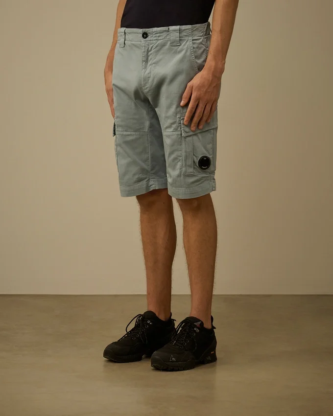 Pantalones cortos cargo de satén elástico con lente