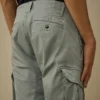 Pantalones cortos cargo de satén elástico con lente