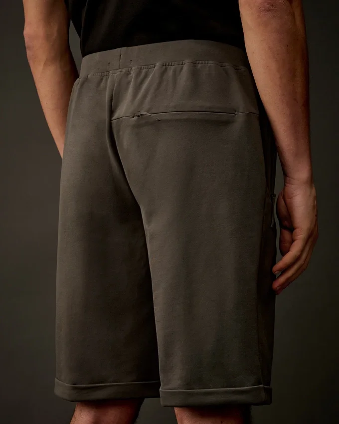 Pantalones cortos de chándal tipo cargo de felpa elástica de la Metropolis Series