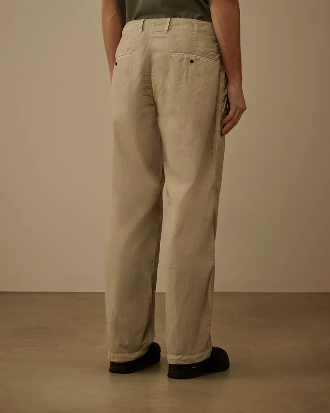 Pantalones holgados de Flatt Nylon