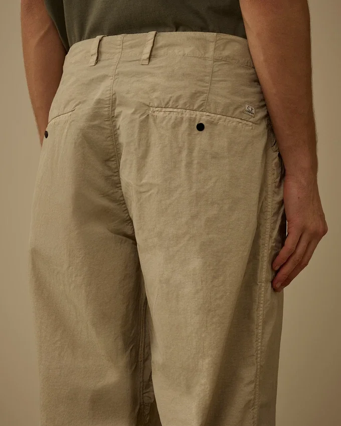 Pantalones holgados de Flatt Nylon