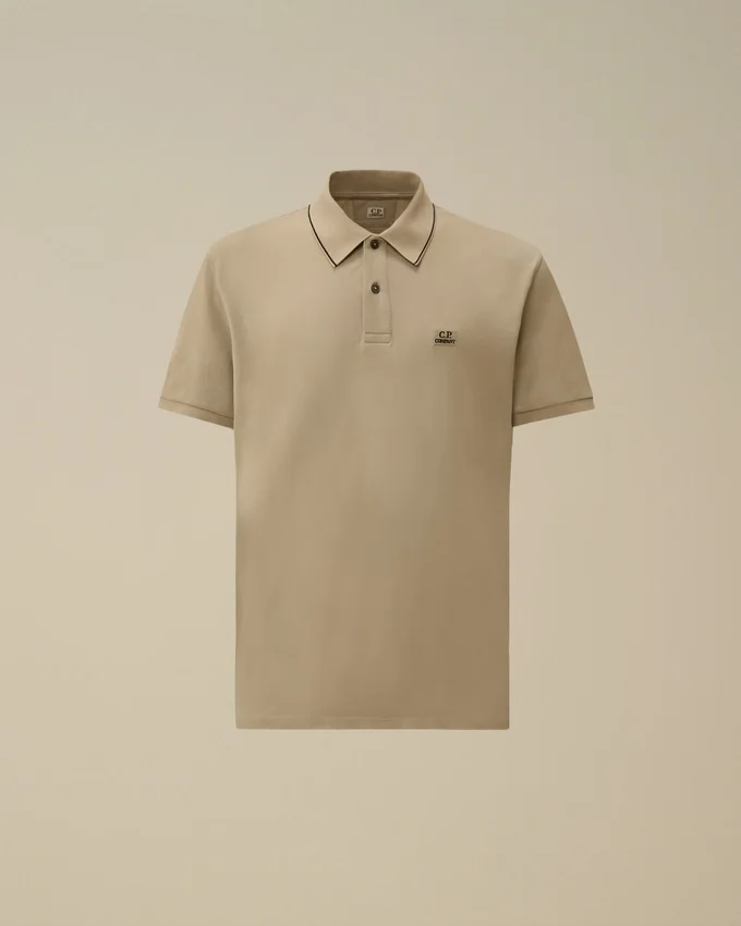 Polo de manga corta con logotipo de piqué elástico