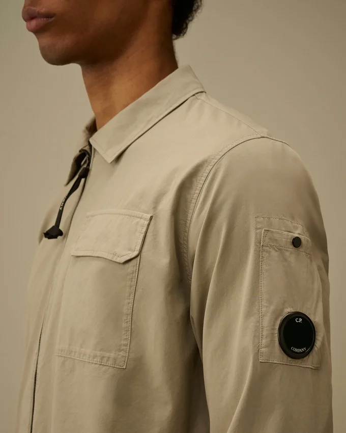 Sobrecamiseta con cremallera para lentes de gabardina orgánica