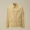 Sobrecamiseta Taylon P con detalle de lente y botones