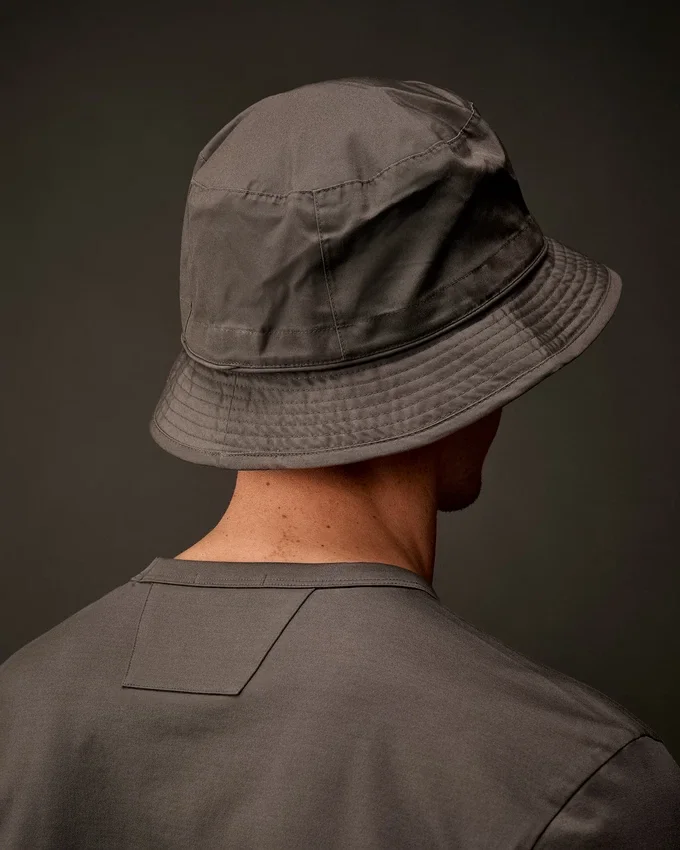 Sombrero tipo bucket de la Metropolis Series de HyST