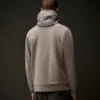 Sudadera con capucha de forro polar elástico de la Metropolis Series